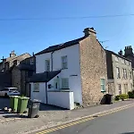 Newlands Is Charming And Pet-friendly