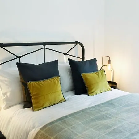 Holiday home Newlands Is Charming And Pet-friendly *